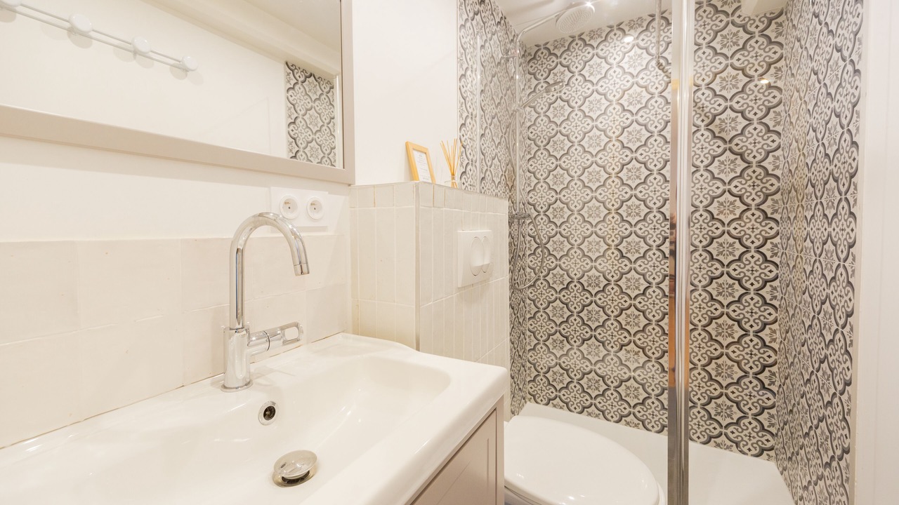 Photo of Bathroom in Saint-Etienne-la-Varenne
