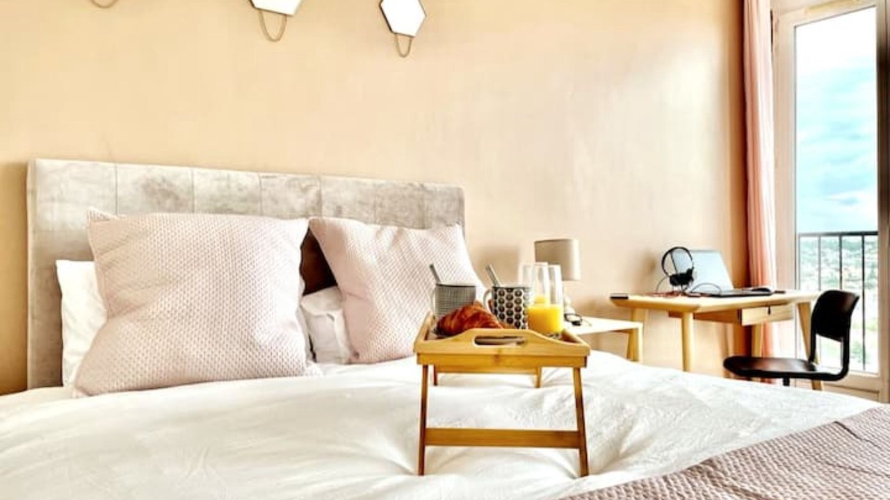Photo of Bedroom in Choisy-le-Roi