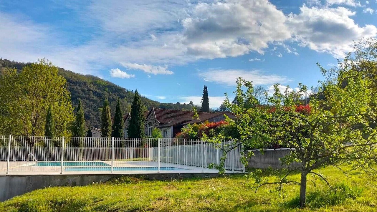 Photo of Outdoor in Pont-de-Labeaume