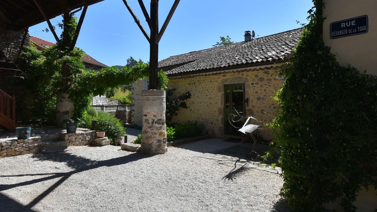 Photo of Outdoor in Pont-de-Labeaume