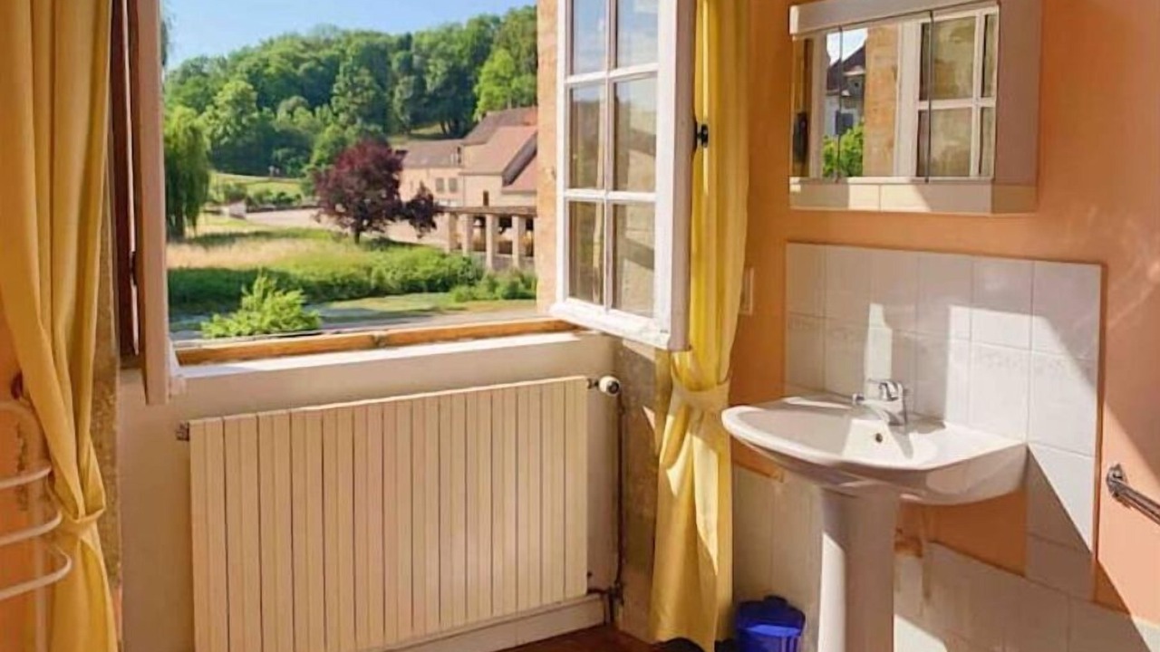 Photo of Bathroom in Domecy-sur-le-Vault