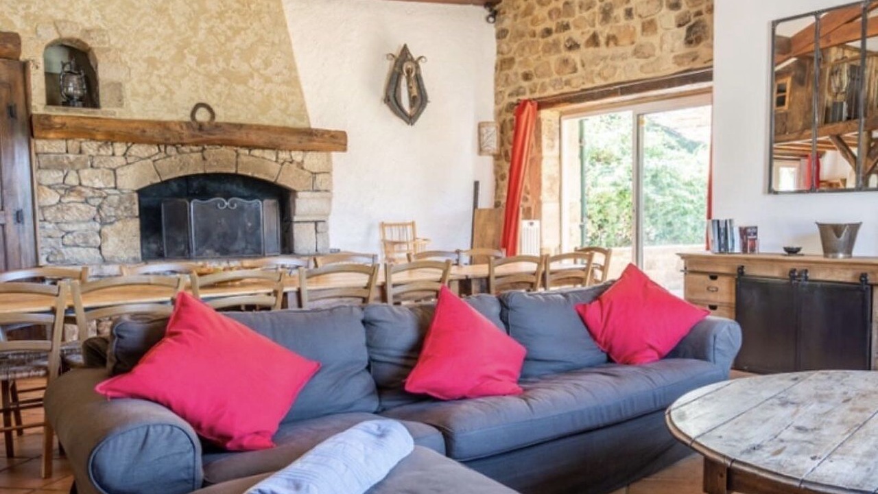 Photo of Livingroom in Ailhon