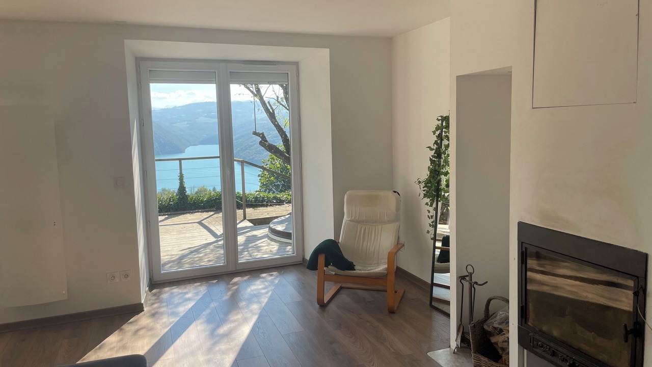 Photo of Livingroom in Notre-Dame-de-Commiers