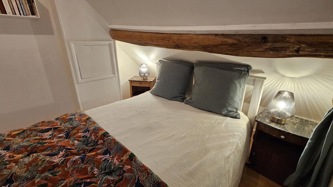 Photo of Bedroom in Vault-de-Lugny