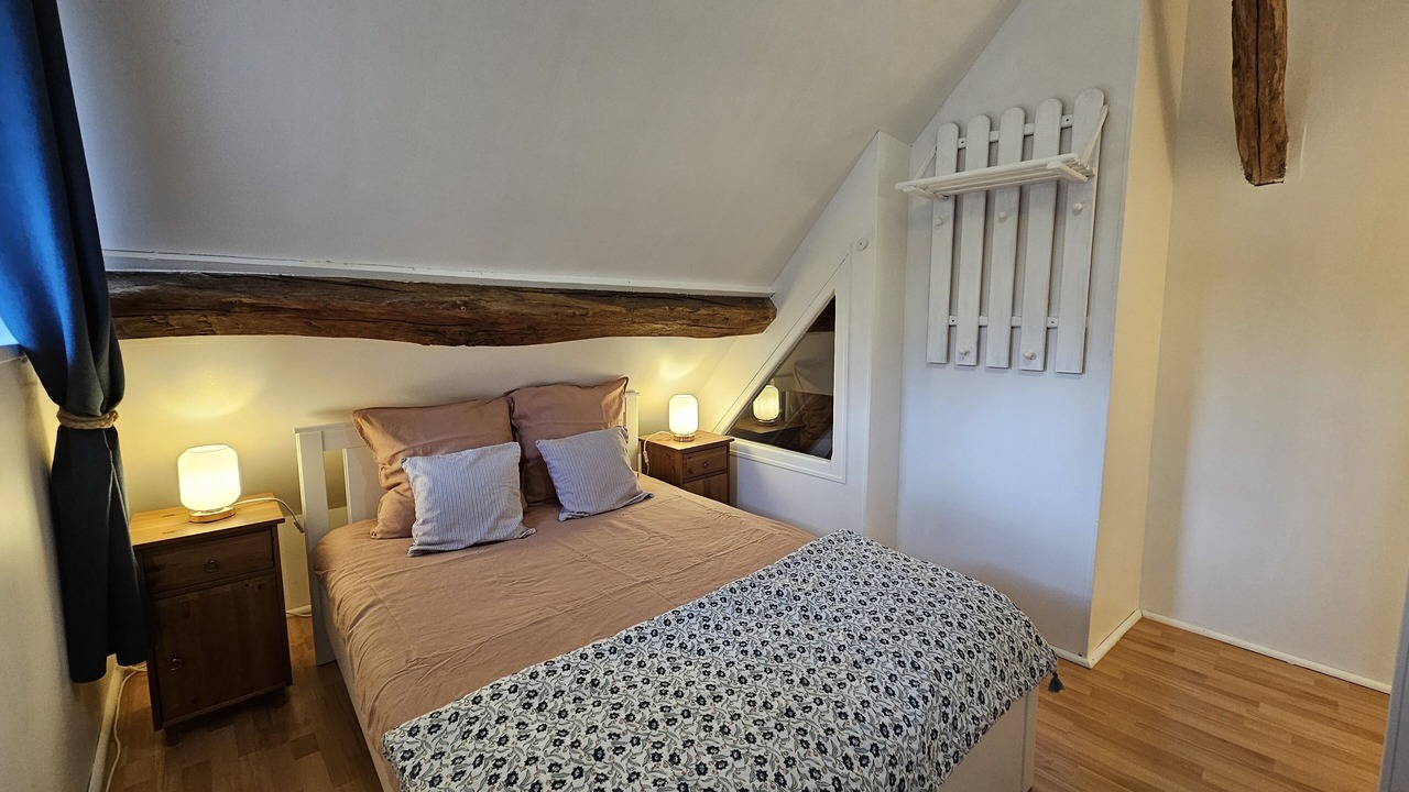 Photo of Bedroom in Vault-de-Lugny