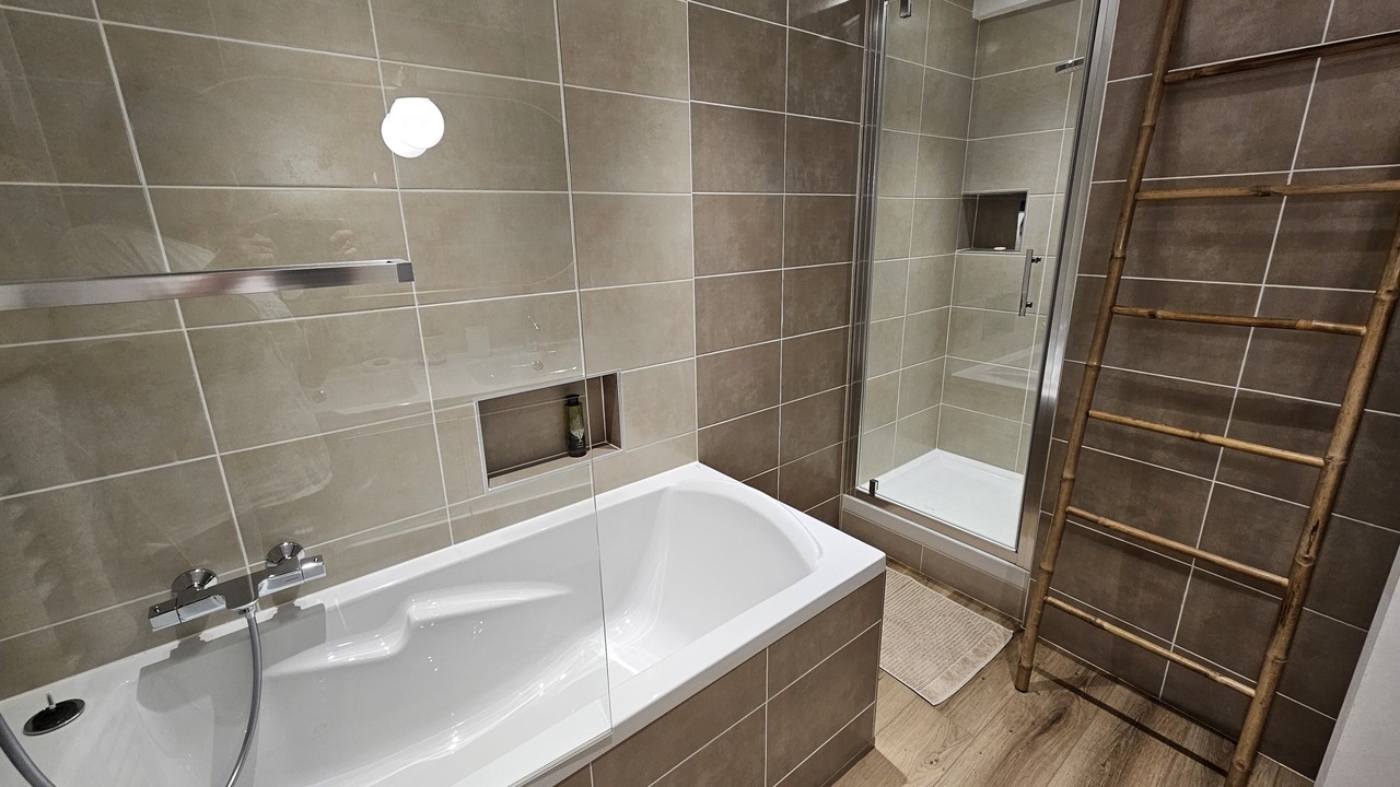 Photo of Bathroom in Vault-de-Lugny