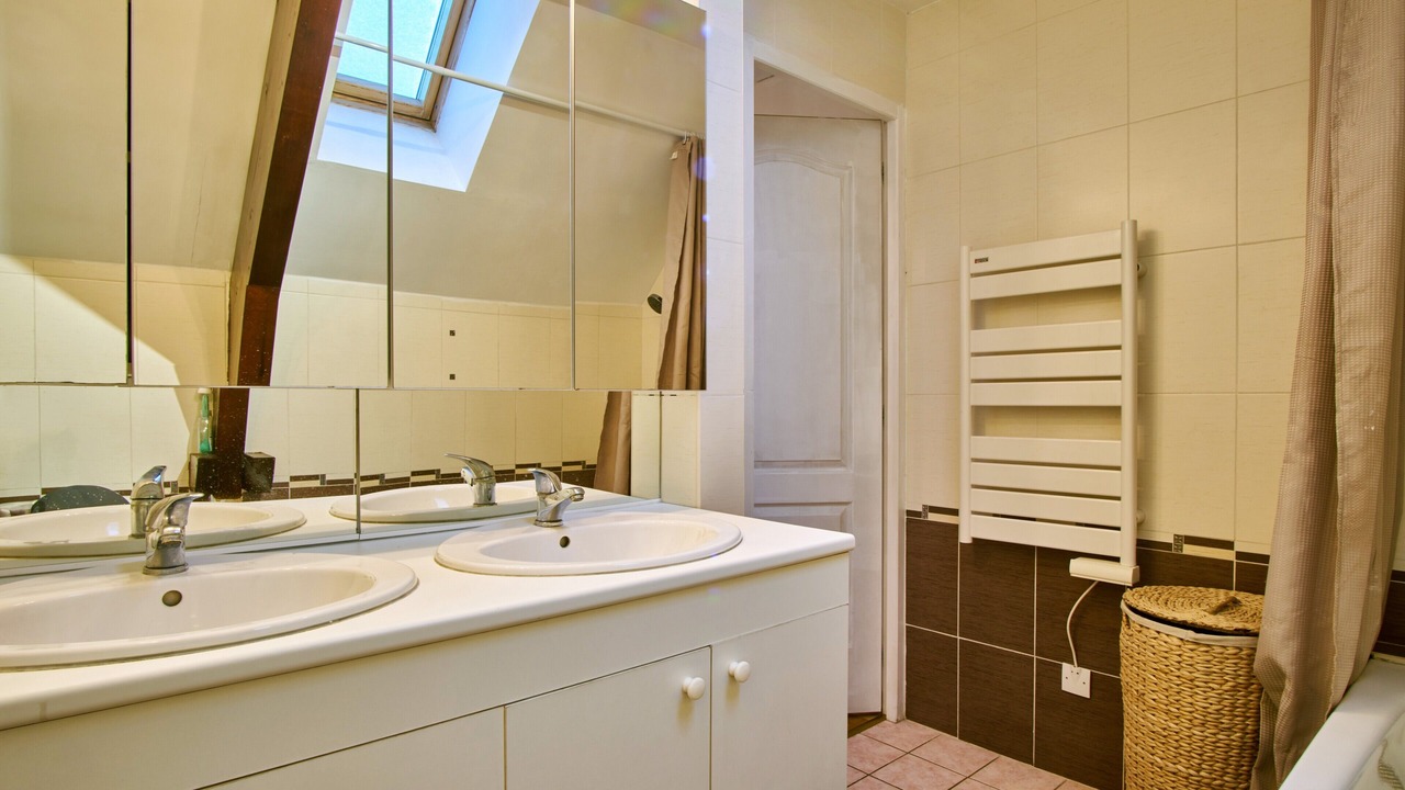 Photo of Bathroom in La Motte-d'Aveillans