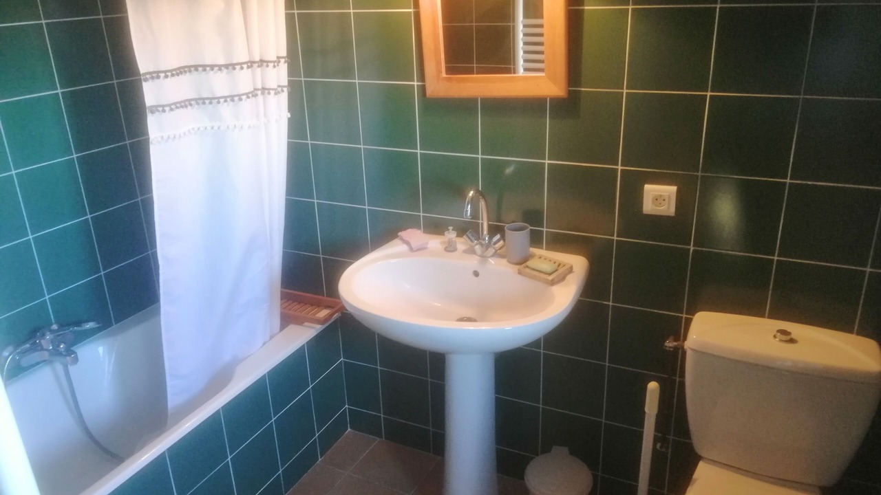 Photo of Bathroom in Saint-Marcel-d'Aredeche