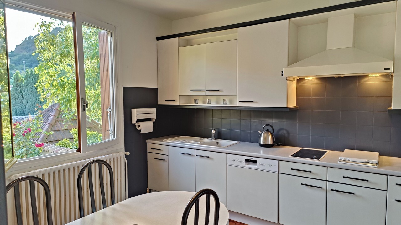 Photo of Kitchen in Serrieres