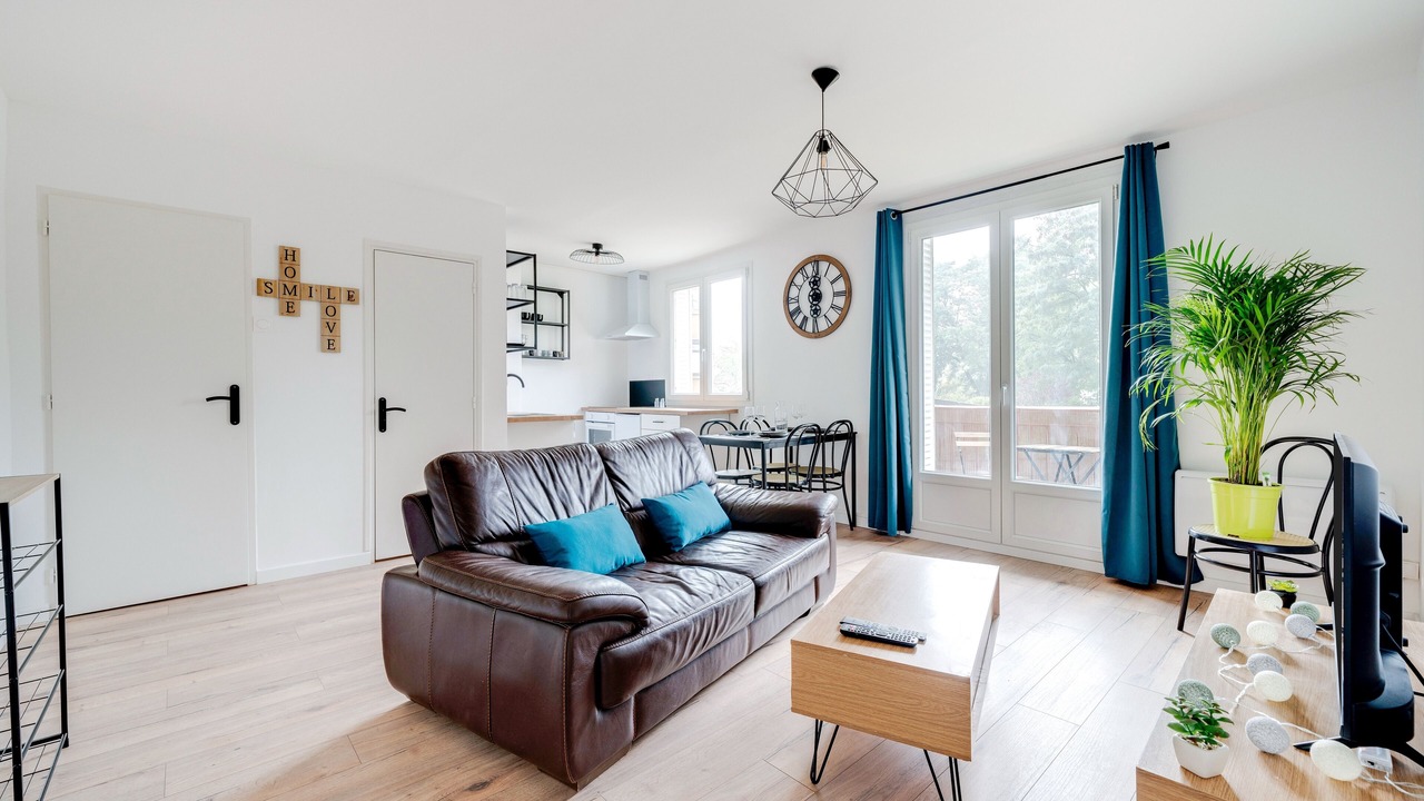 Photo of Livingroom in Quartier Beauregard-Boufflers-Buthegnemont-Boudonville