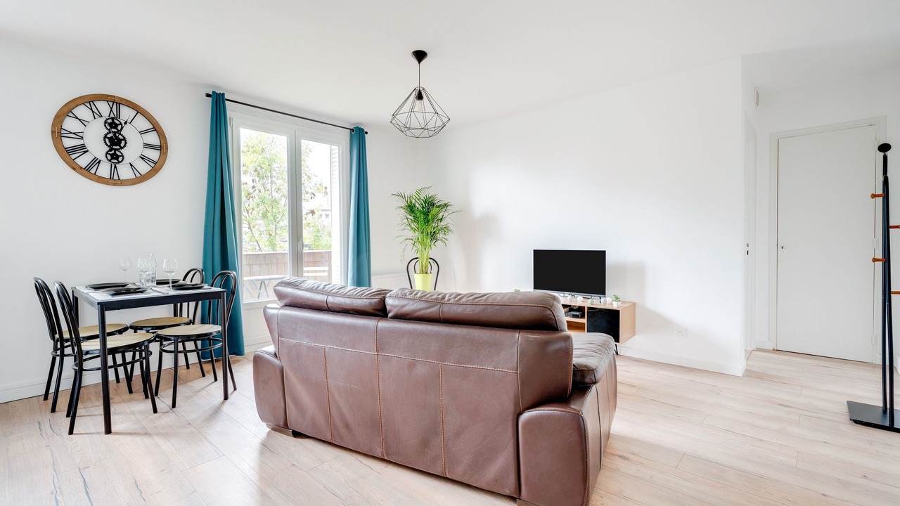 Photo of Livingroom in Quartier Beauregard-Boufflers-Buthegnemont-Boudonville