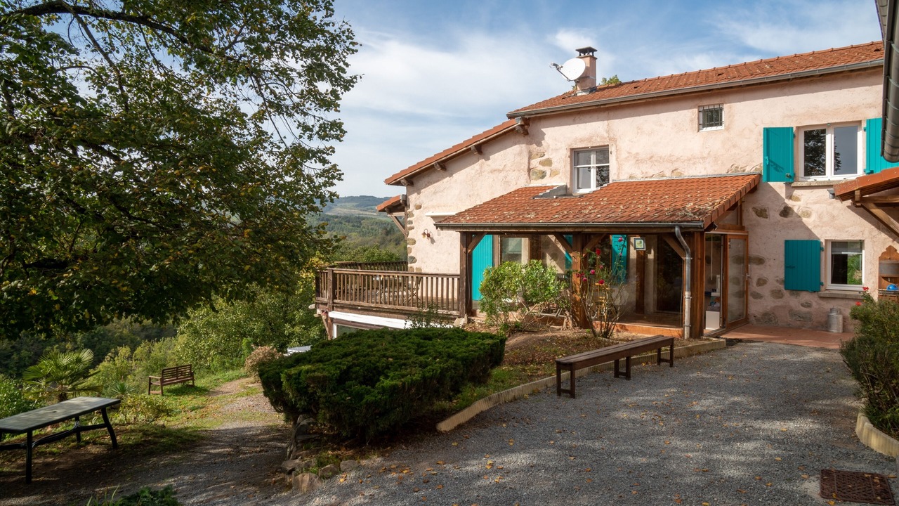 Photo of Outdoor in Saint-Jean-Saint-Maurice-sur-Loire