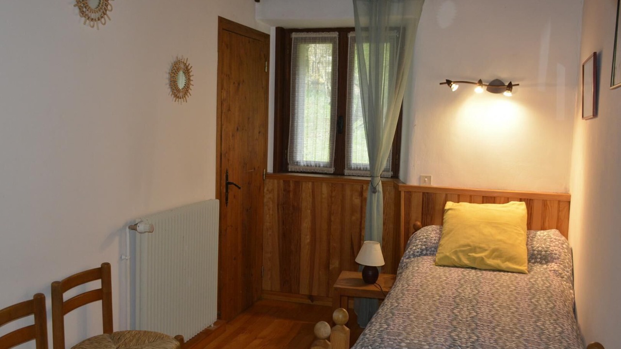 Photo of Bedroom in Saint-Sauveur-de-Peyre