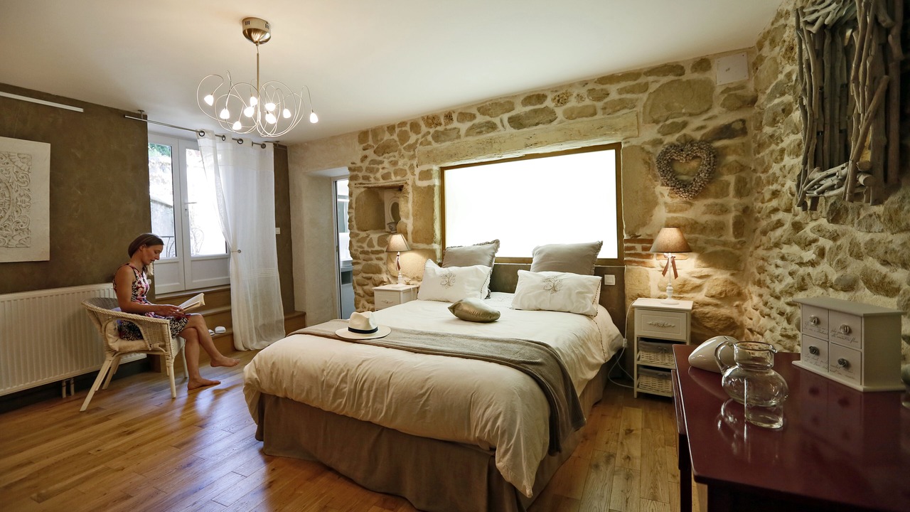 Photo of Bedroom in Chatte
