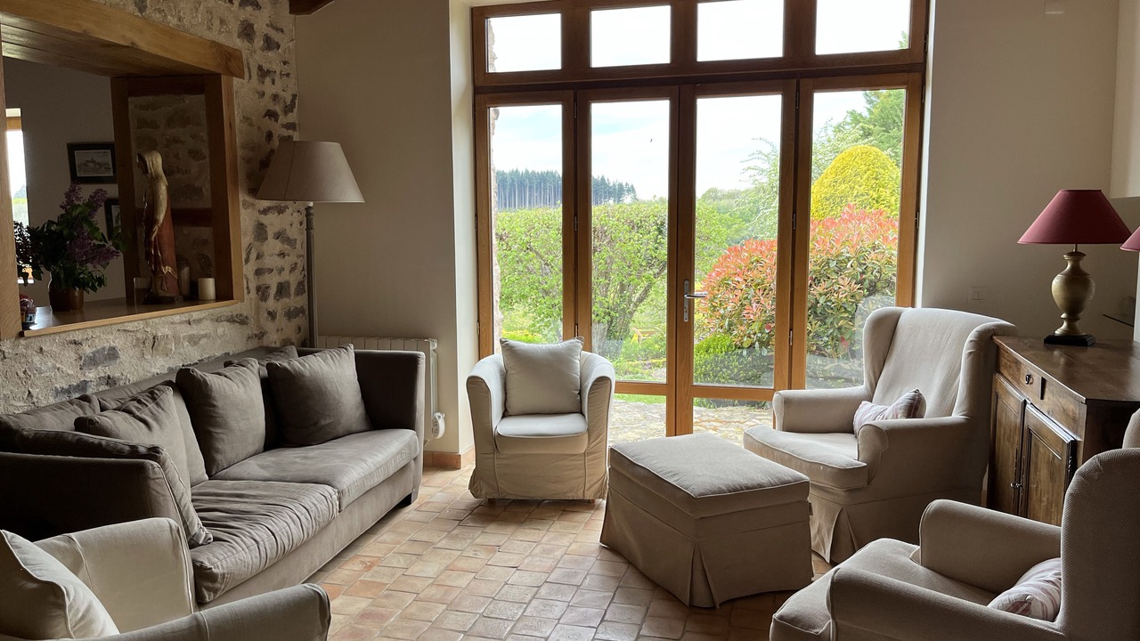 Photo of Livingroom in Saint-Martin-du-Puy