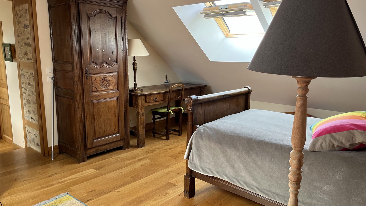 Photo of Bedroom in Saint-Martin-du-Puy
