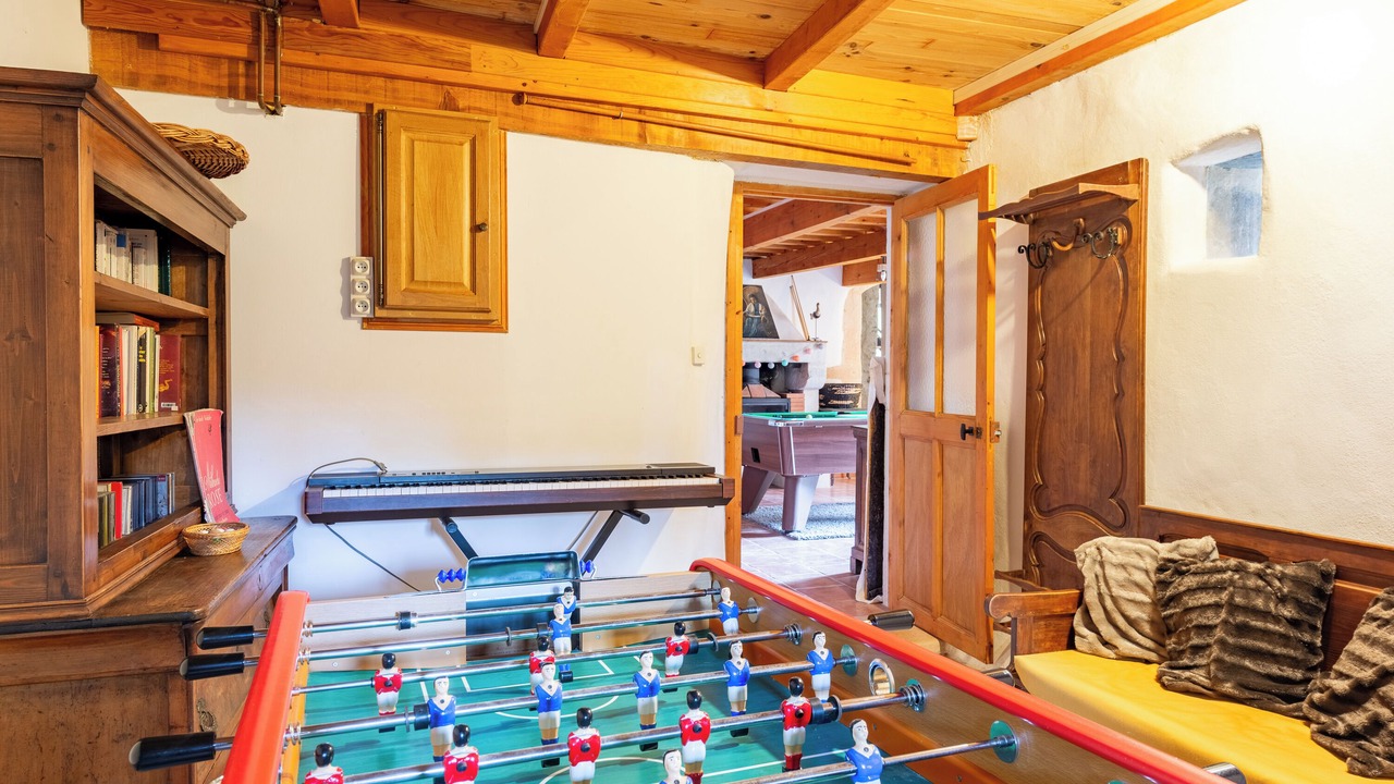 Photo of Bedroom in La Baume-de-Transit