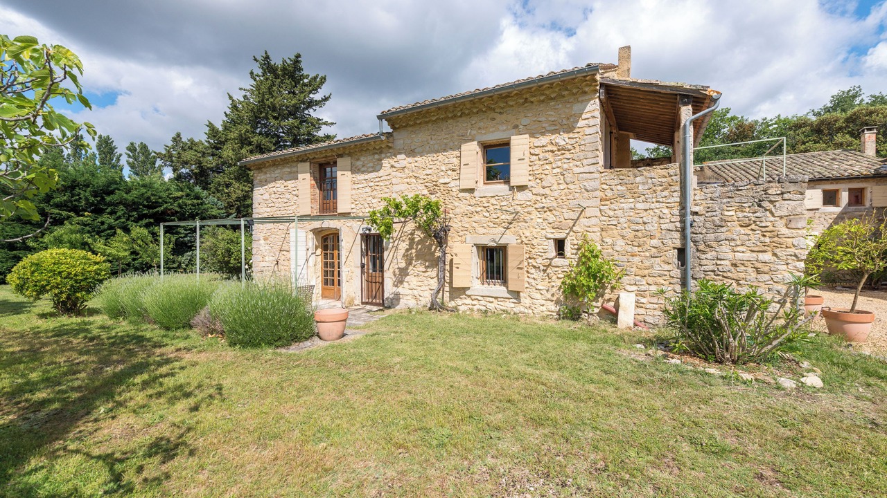 Photo of Outdoor in La Baume-de-Transit