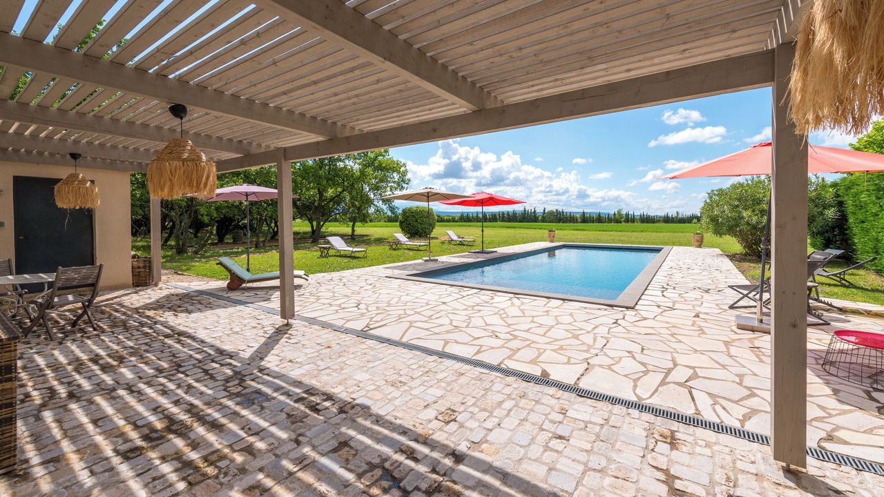 Photo of Outdoor in La Baume-de-Transit