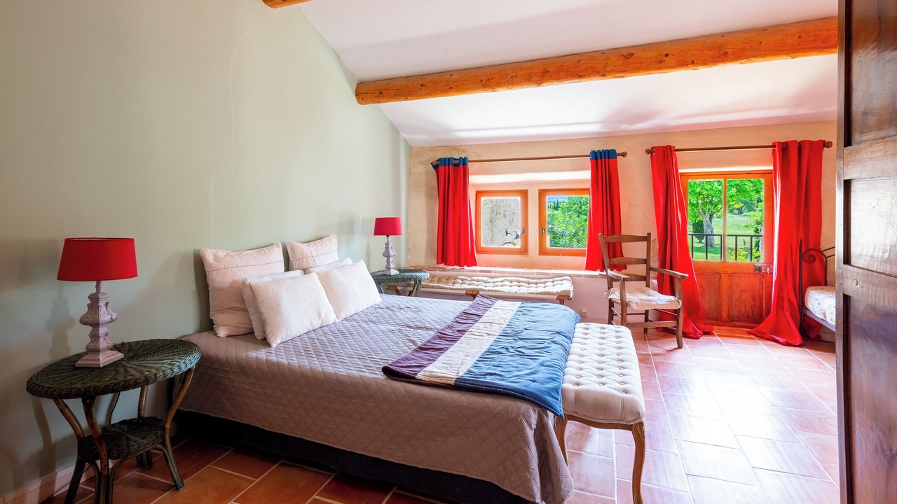 Photo of Bedroom in La Baume-de-Transit