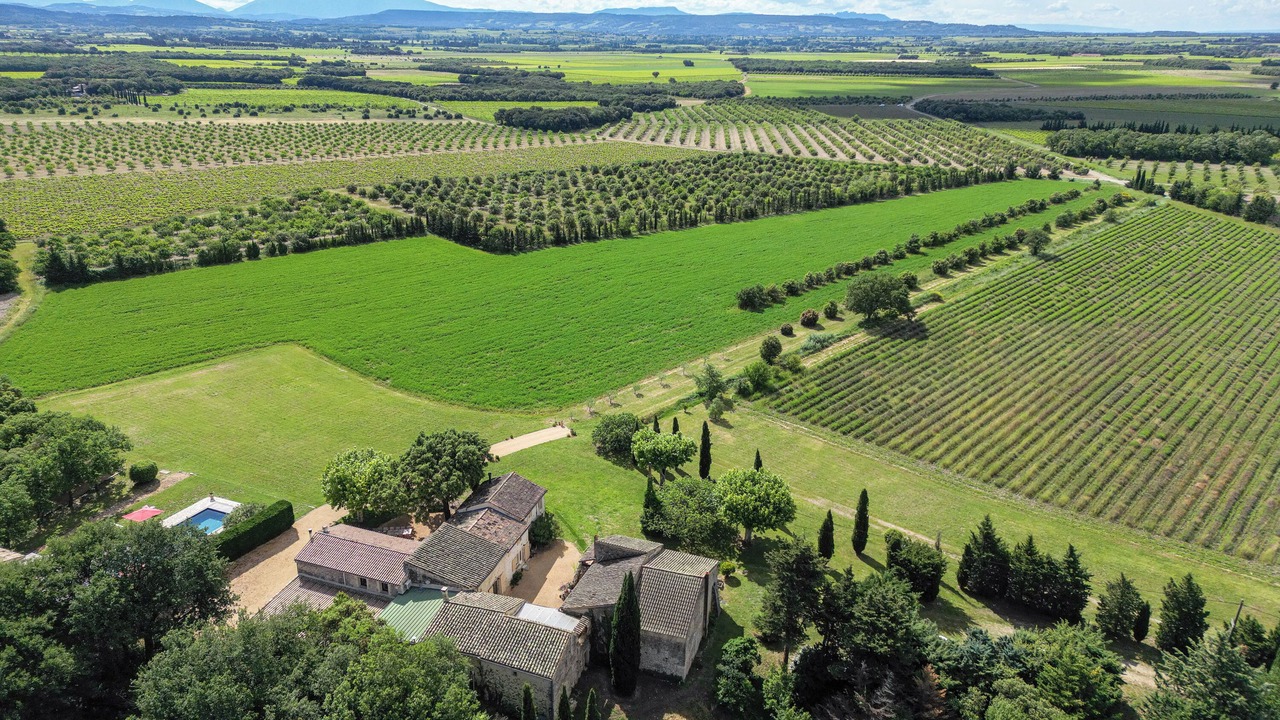 Photo of Outdoor in La Baume-de-Transit