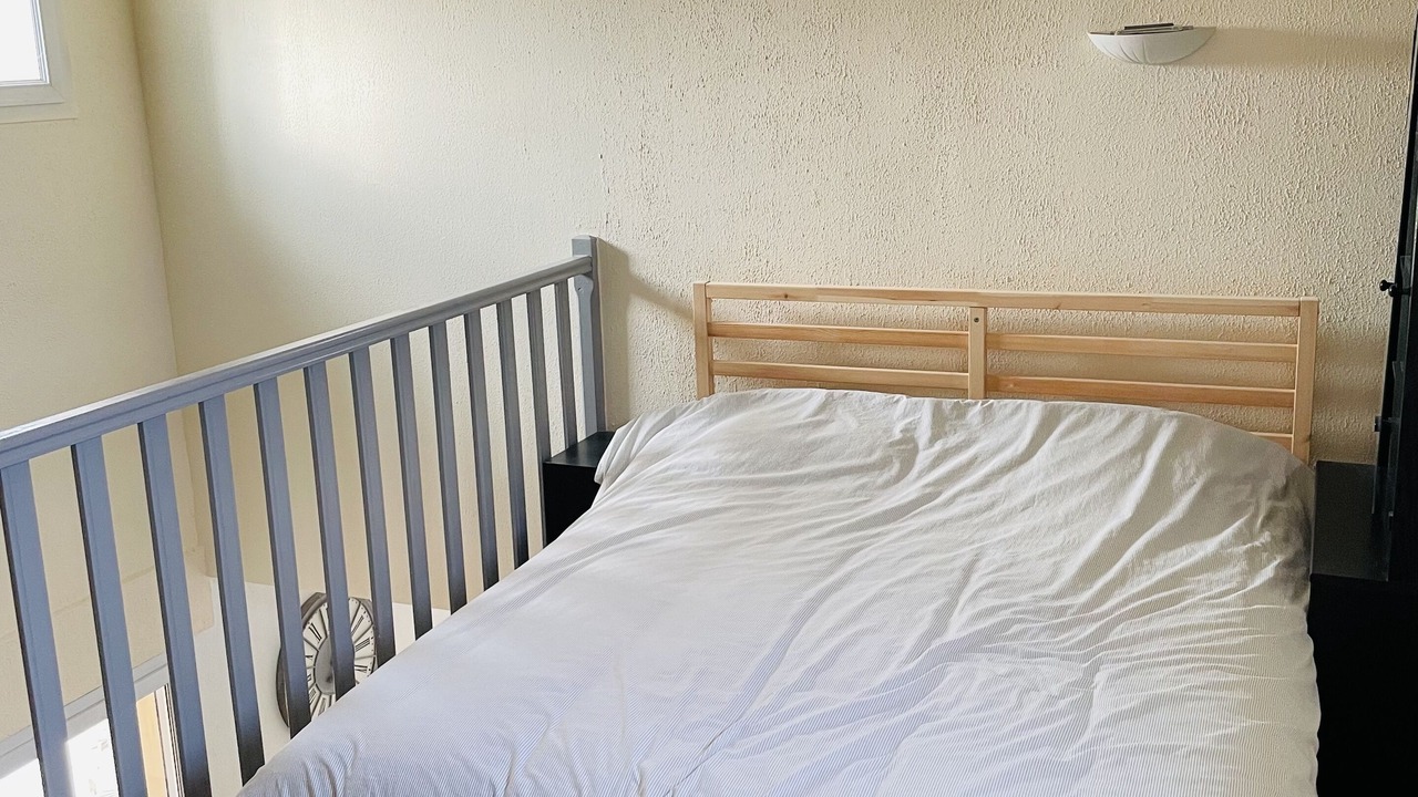 Photo of Bedroom in Sainte-Cecile-les-Vignes