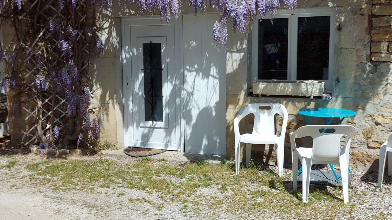 Photo of Patio Balcony in Paroisse Notre-Dame-de-l'Ermitage