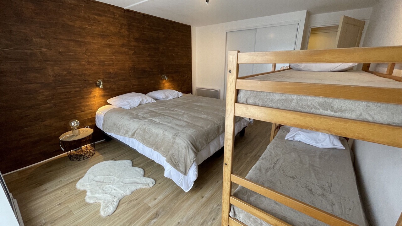 Photo of Bedroom in Saint-Jacques-des-Blats