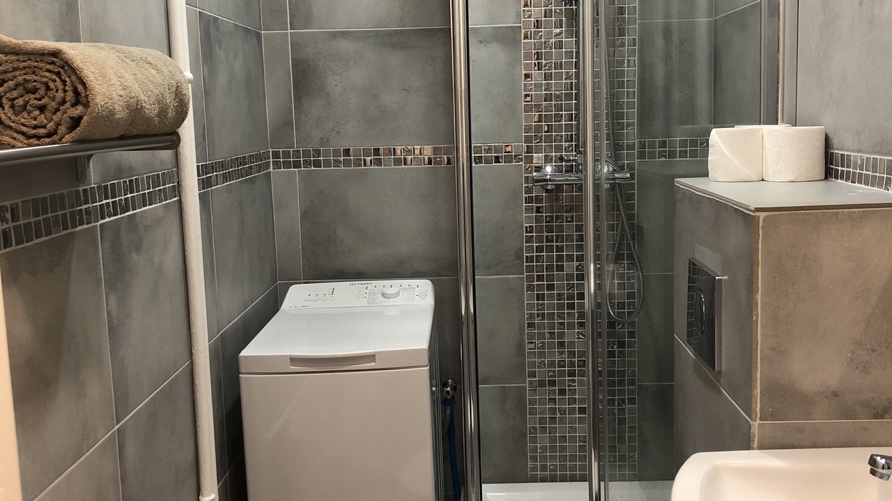 Photo of Bathroom in Chatenay-Malabry