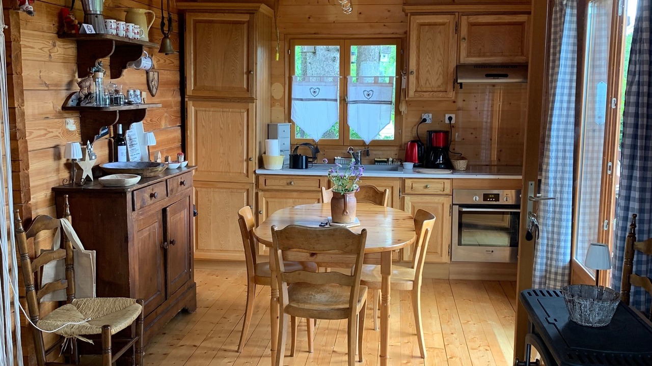 Photo of Kitchen in Saint-Laurent-en-Grandvaux