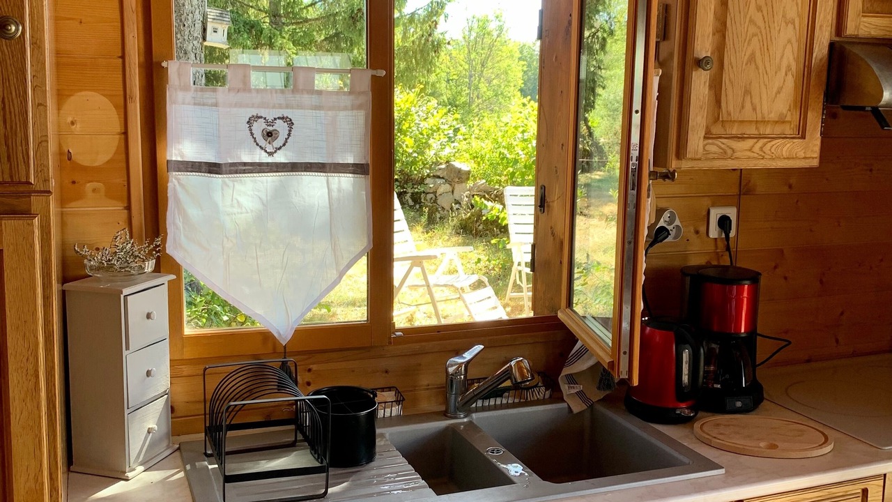 Photo of Kitchen in Saint-Laurent-en-Grandvaux
