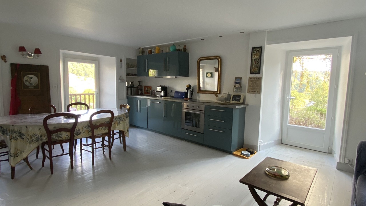 Photo of Kitchen in Saint-Urcize