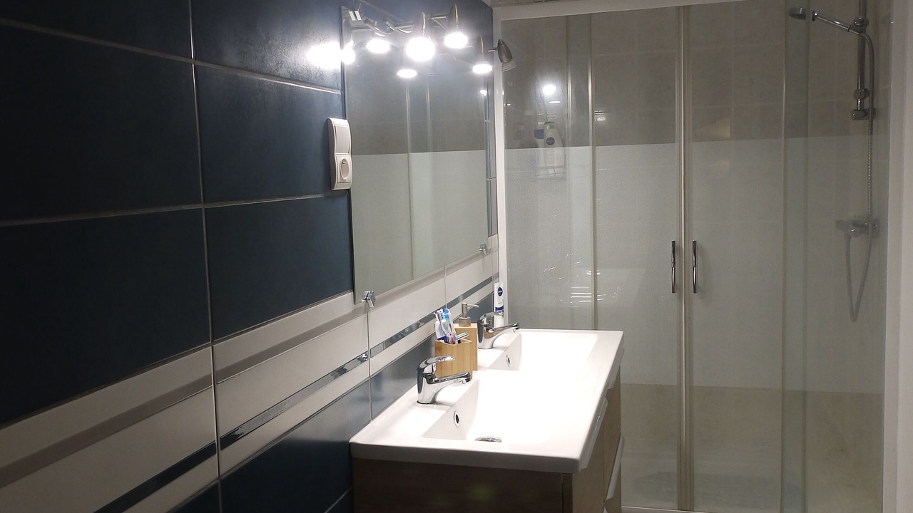 Photo of Bathroom in Menou