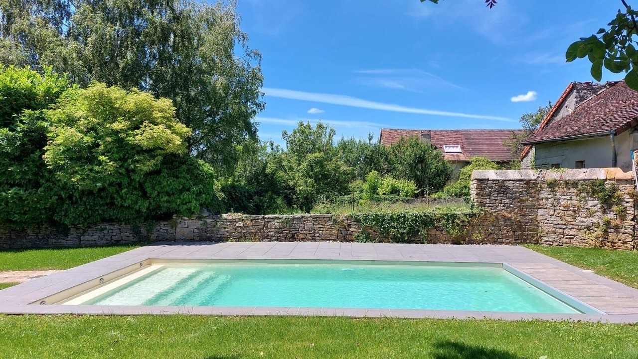 Photo of Outdoor in Chateau-Chalon