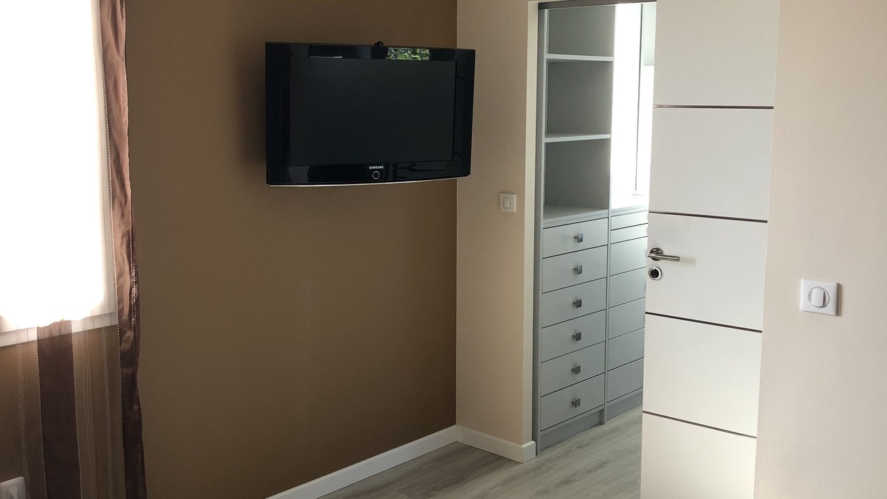 Photo of Bedroom in Crestet