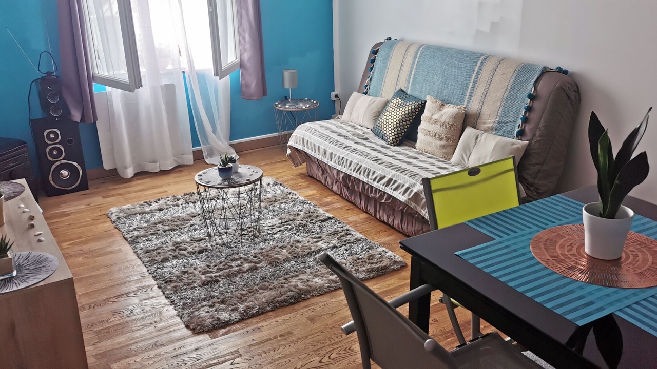 Photo of Livingroom in Cours la Ville