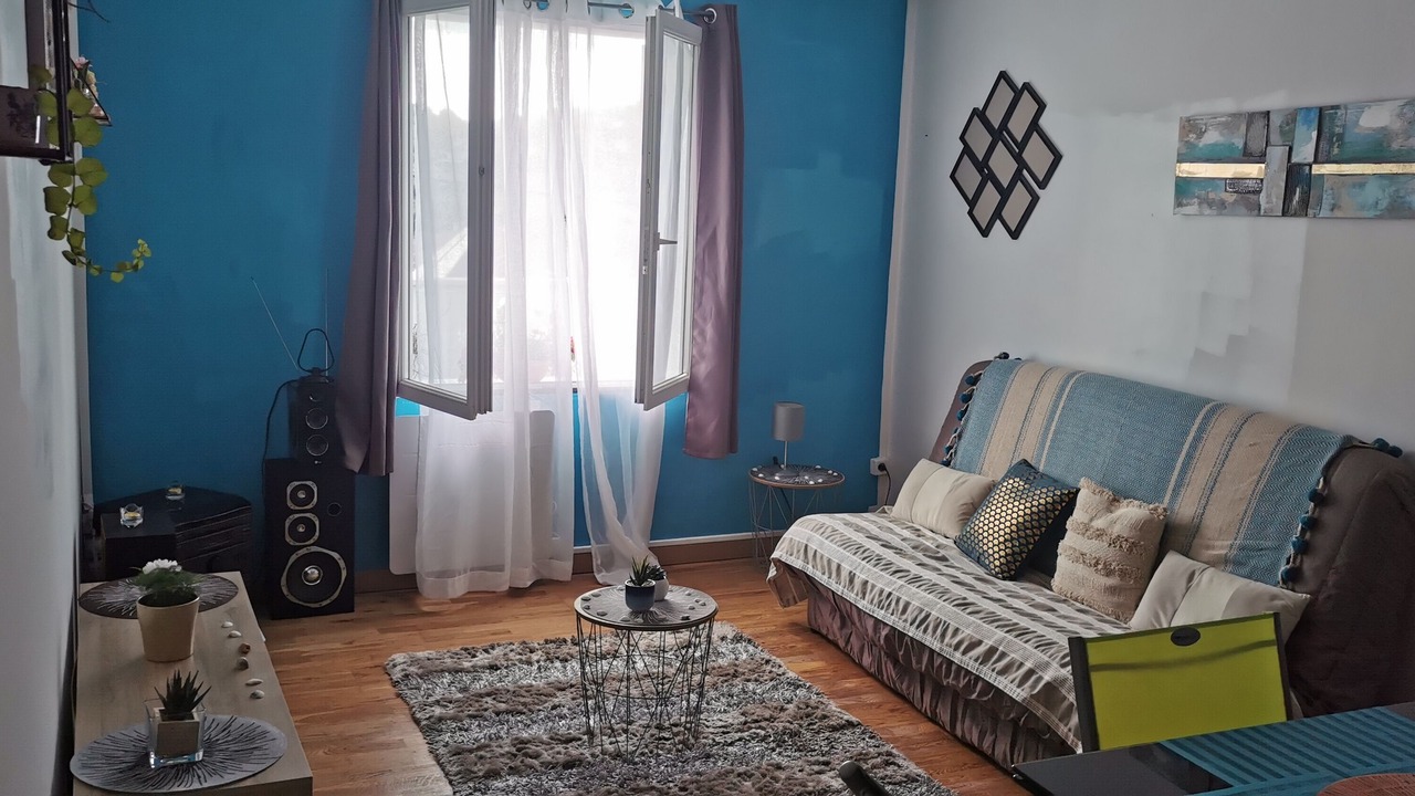 Photo of Livingroom in Cours la Ville