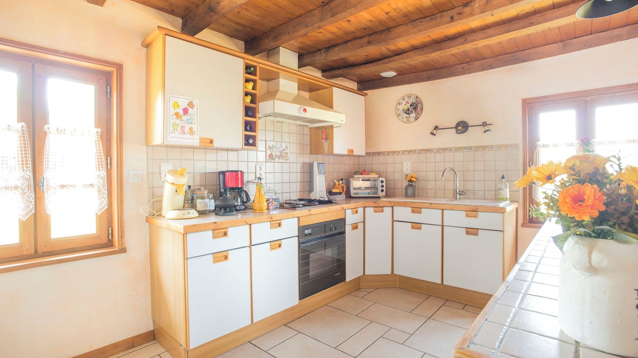 Photo of Kitchen in Saint-Martin-en-Bresse