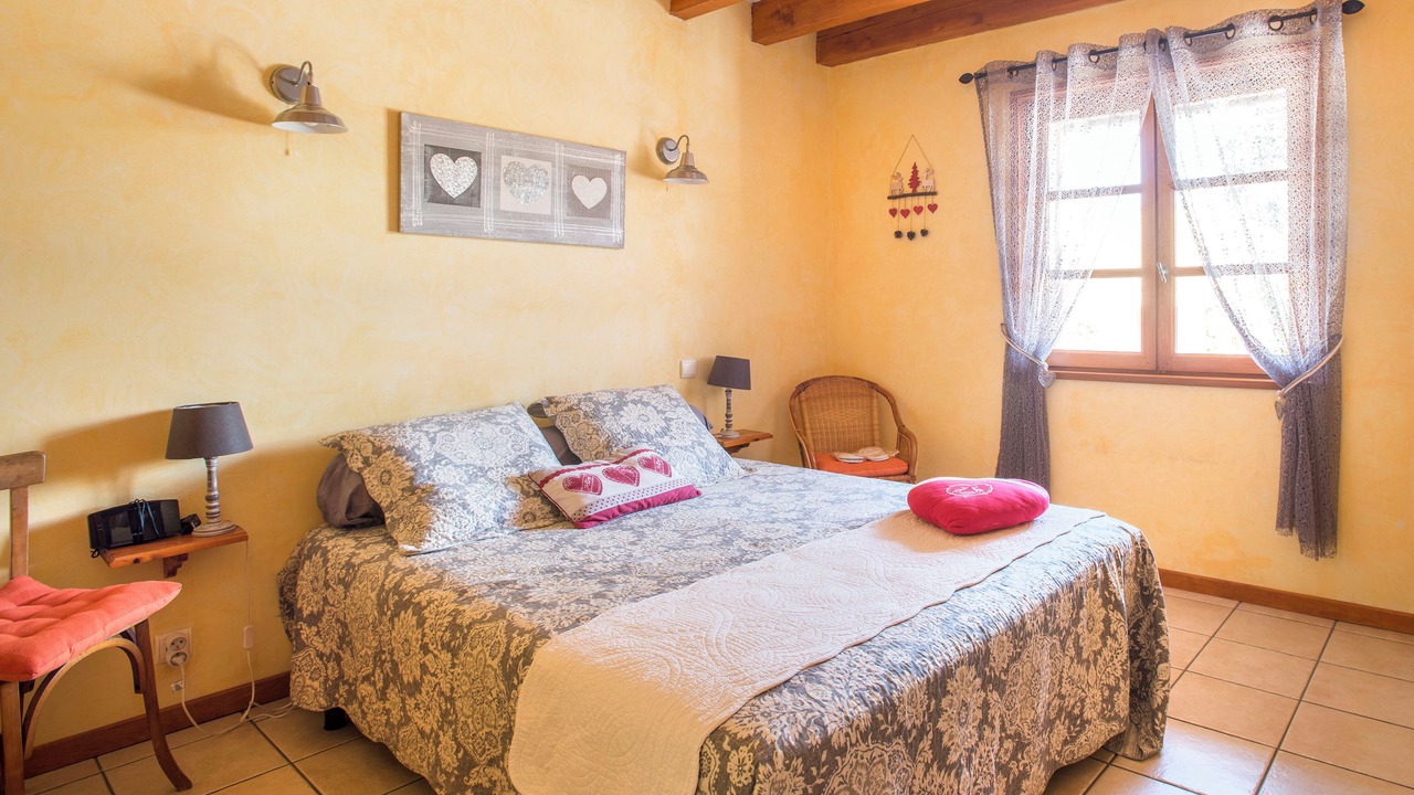 Photo of Bedroom in Saint-Martin-en-Bresse