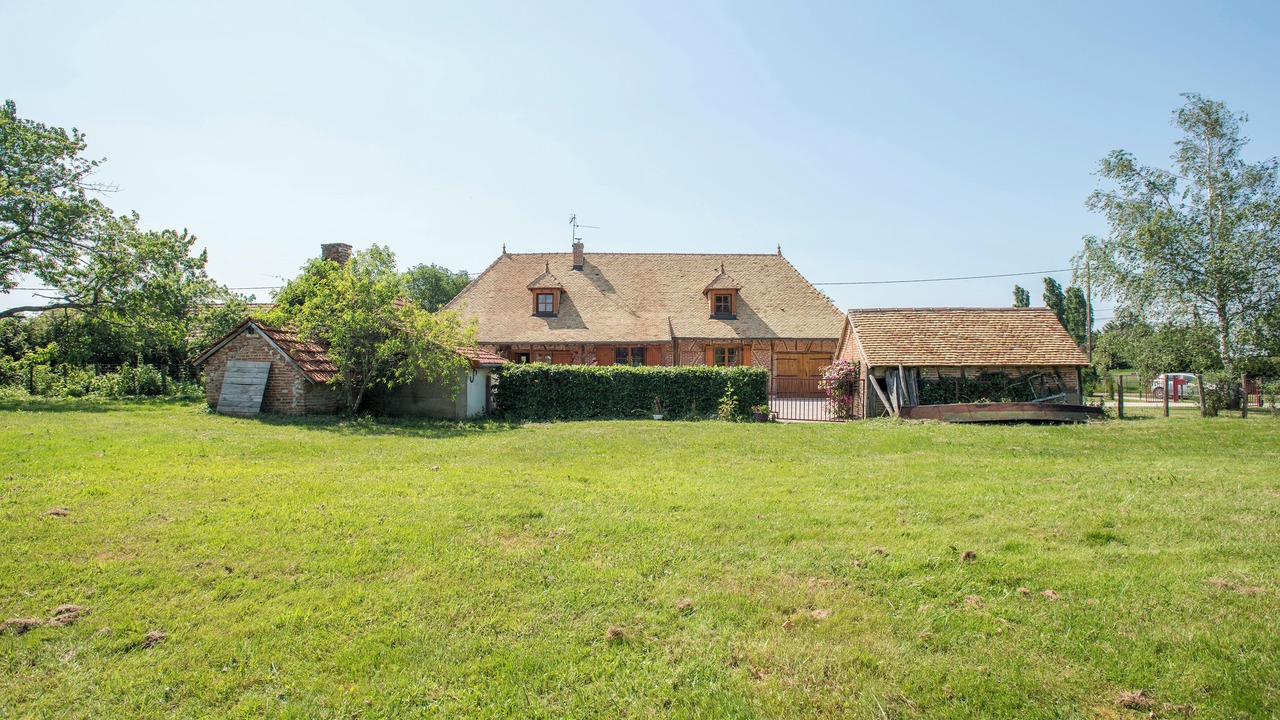 Photo of Outdoor in Saint-Martin-en-Bresse