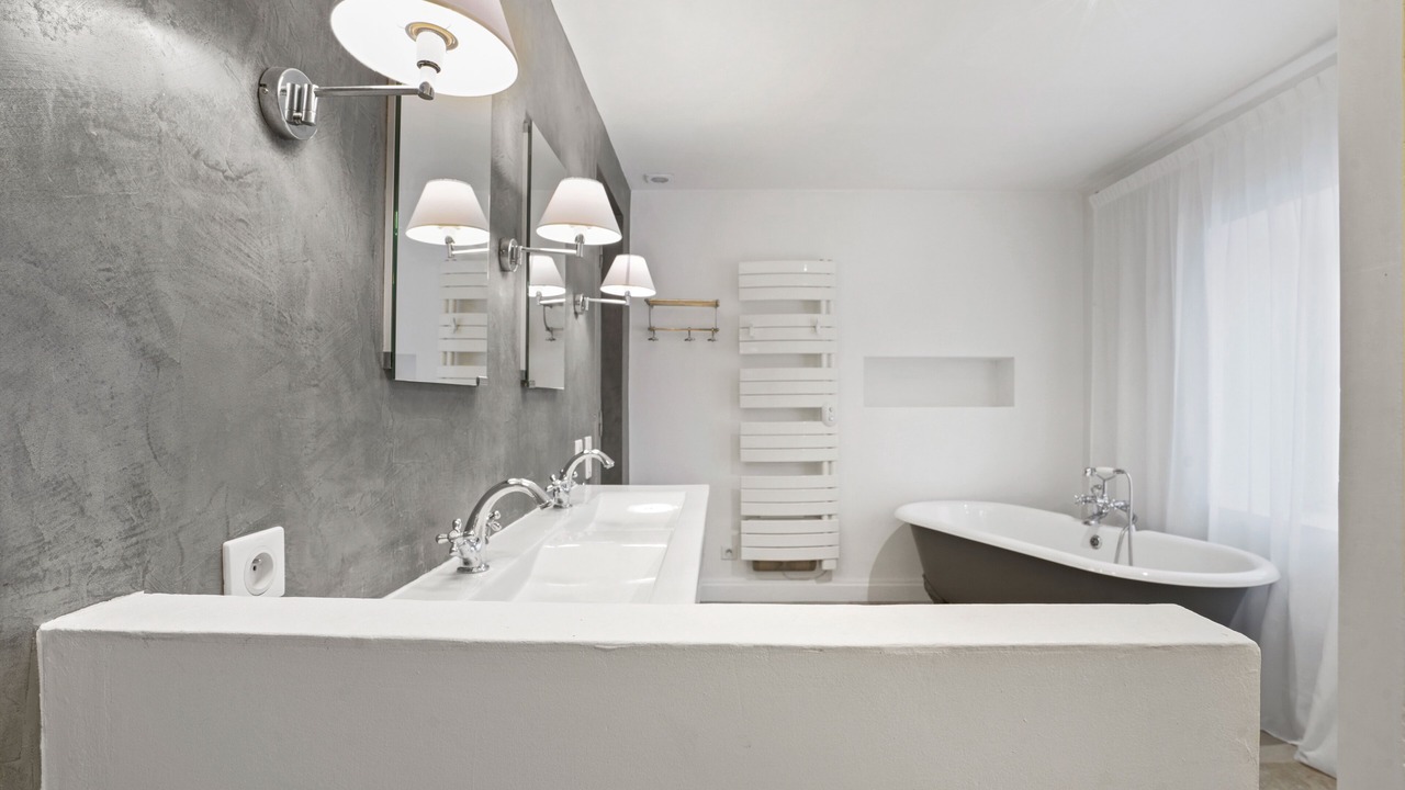 Photo of Bathroom in La Roque-sur-Pernes
