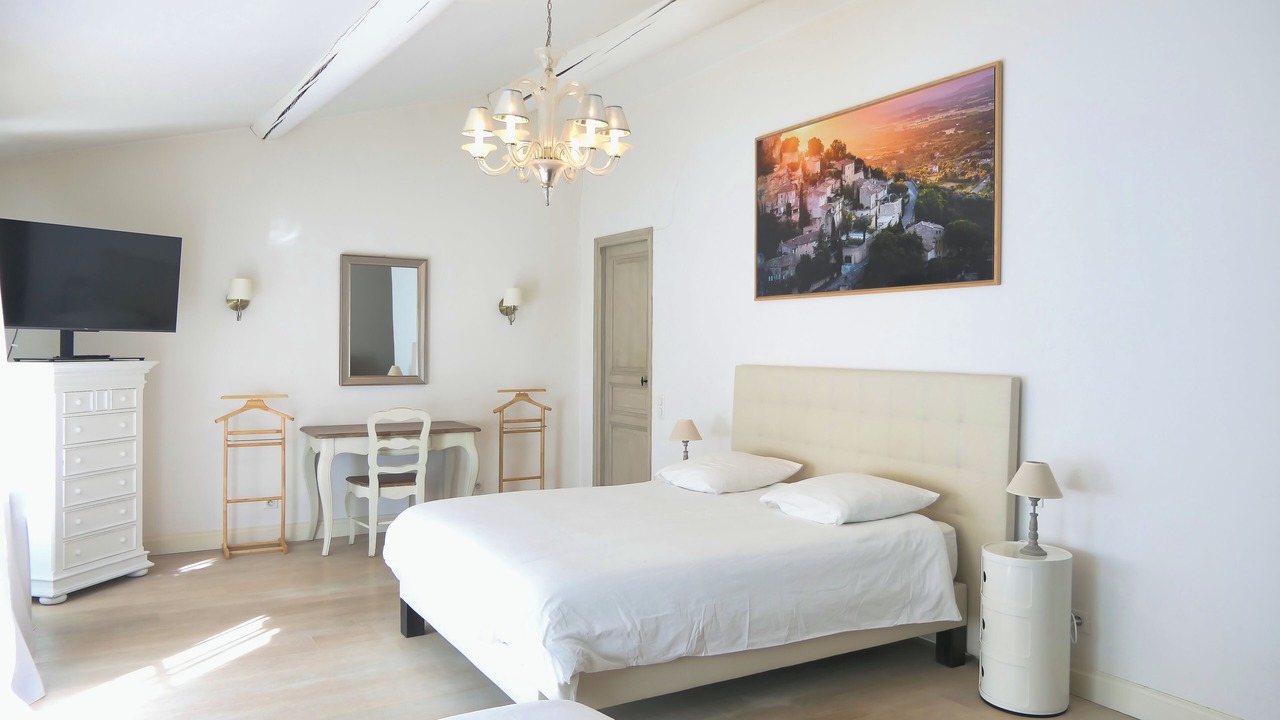 Photo of Bedroom in La Roque-sur-Pernes