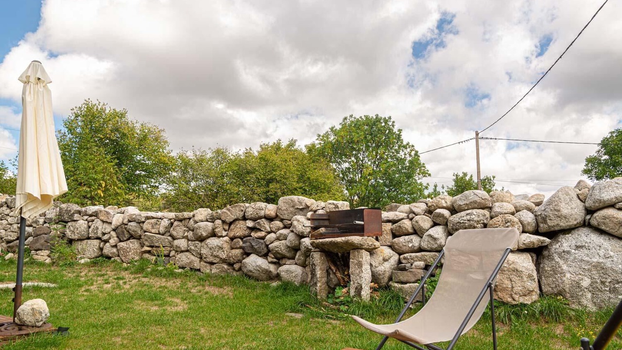Photo of Outdoor in Saint-Laurent-de-Muret