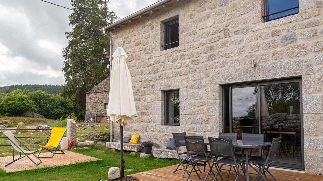 Photo of Outdoor in Saint-Laurent-de-Muret