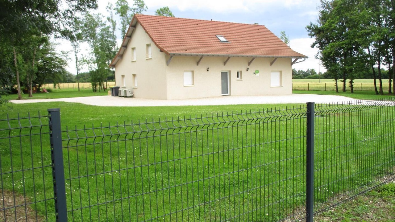 Photo of Outdoor in Serley