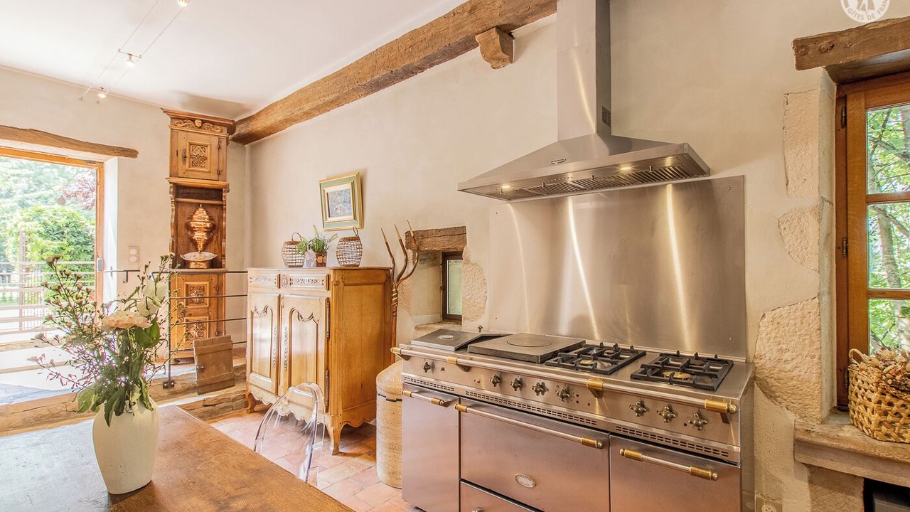 Photo of Kitchen in Lalheue