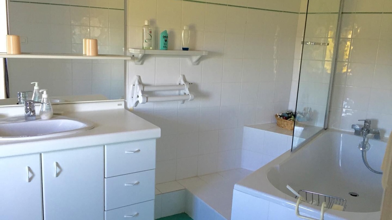 Photo of Bathroom in Berze-le-Chatel