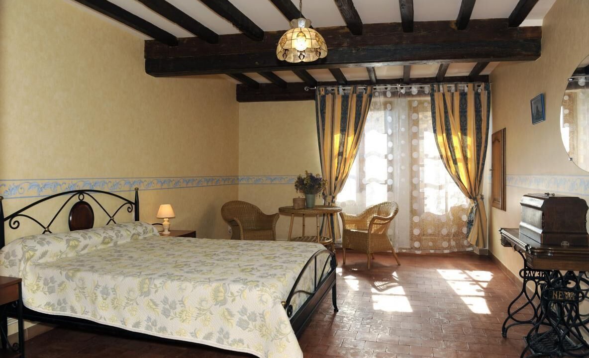 Photo of Bedroom in Lacrost