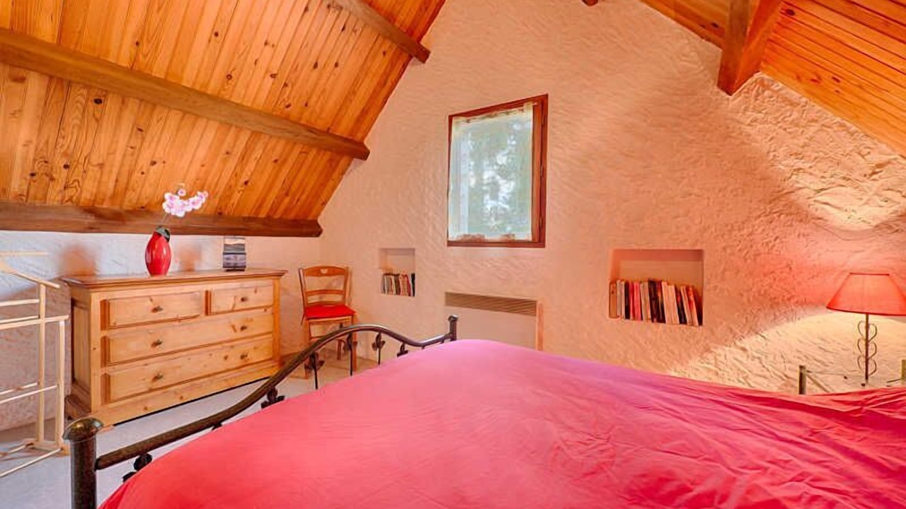 Photo of Bedroom in Saint-Didier-sur-Arroux