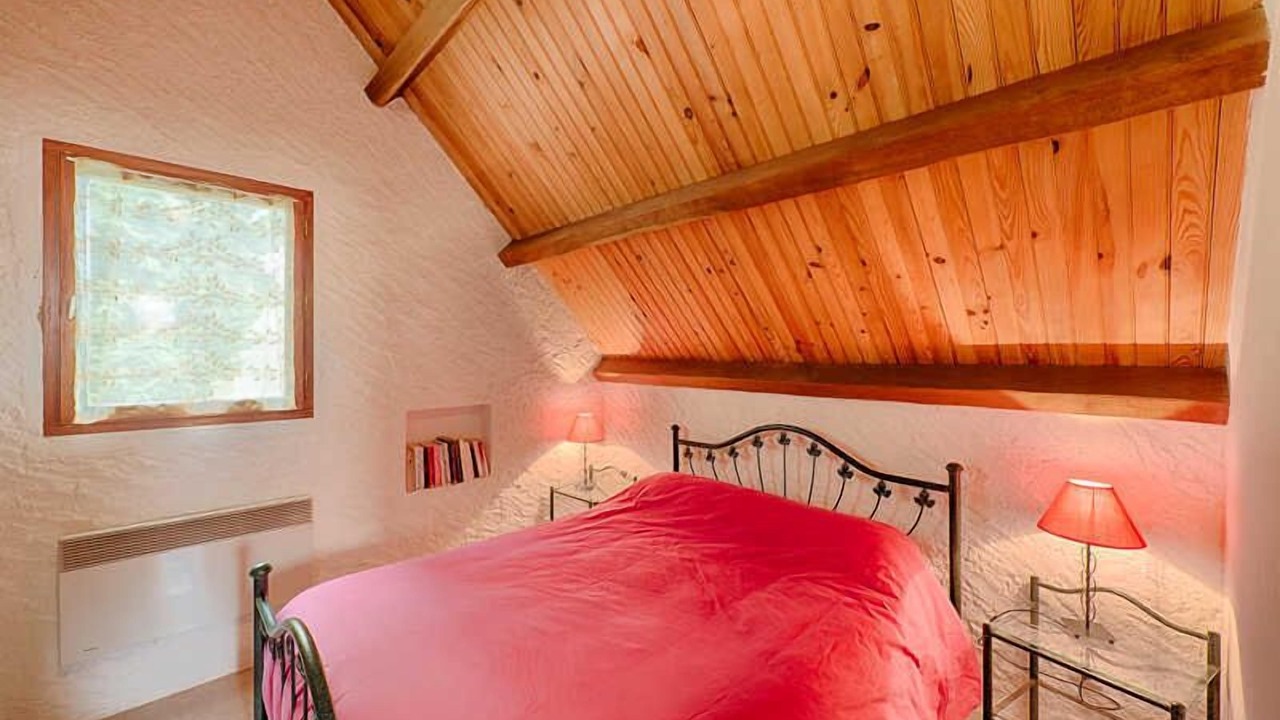 Photo of Bedroom in Saint-Didier-sur-Arroux